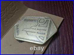 Disneyland 2019 Star Wars Galaxy's Edge Batuuan Spira Metal Gift Card SET OF 2