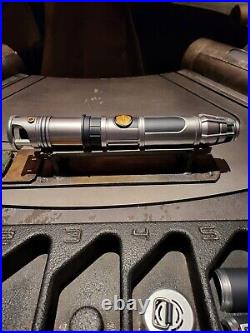 Savis Workshop New Peace & Justice 2022 Lightsaber Galaxy's Edge In Hand